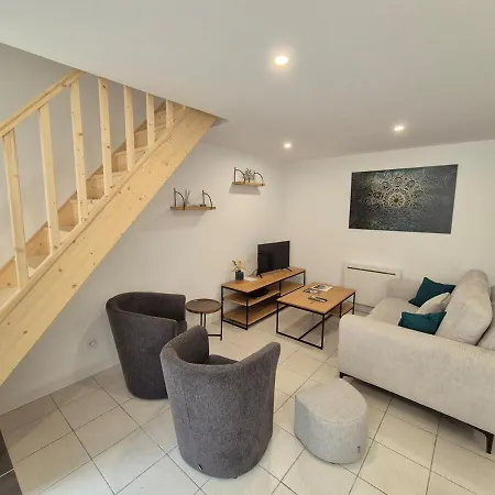 Maison De Bourg St Amand 5pers 15min Puy Du Fou 3* Saint-Amand-sur-Sevre